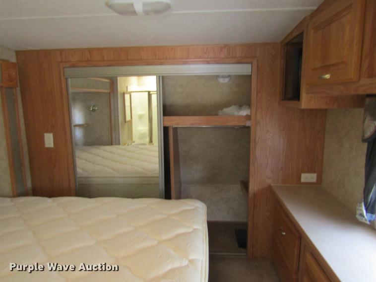 image for item DE6813 2005 Jayco Eagle camper