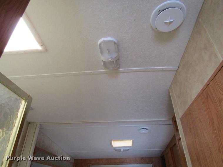 image for item DE6813 2005 Jayco Eagle camper