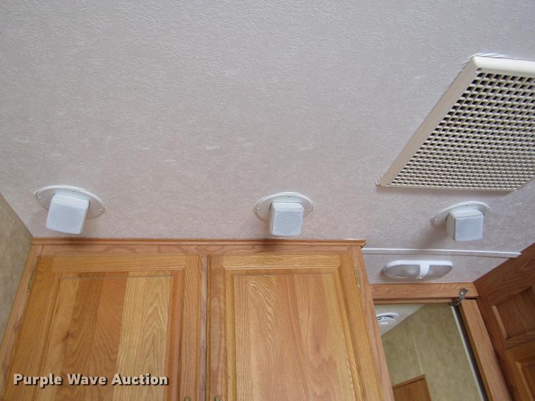 image for item DE6813 2005 Jayco Eagle camper