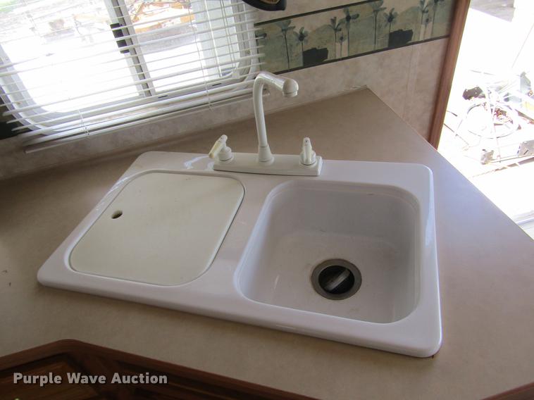 image for item DE6813 2005 Jayco Eagle camper