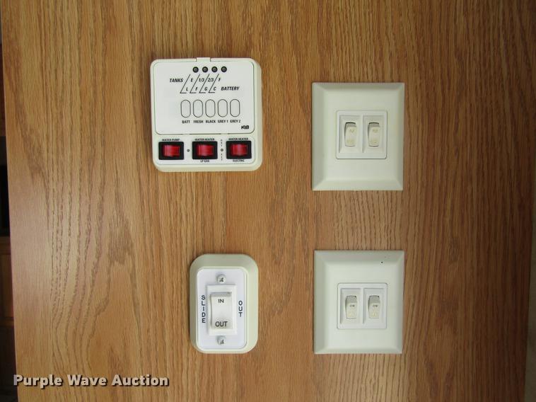 image for item DE6813 2005 Jayco Eagle camper