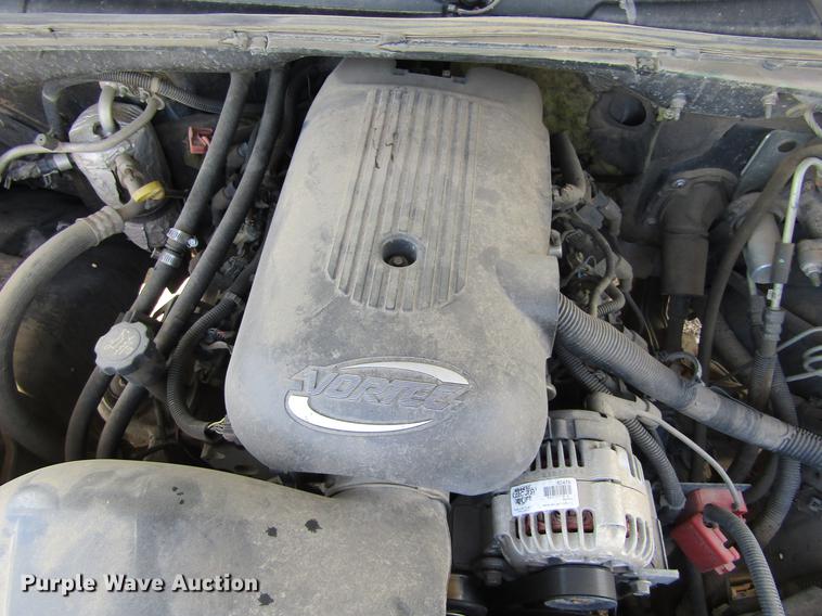 image for item DE6814 2003 GMC Sierra 1500HD SLE Crew Cab pickup truck