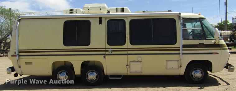 image for item DE6816 1977 GMC Jimmy Coachman Royale 26RB RV