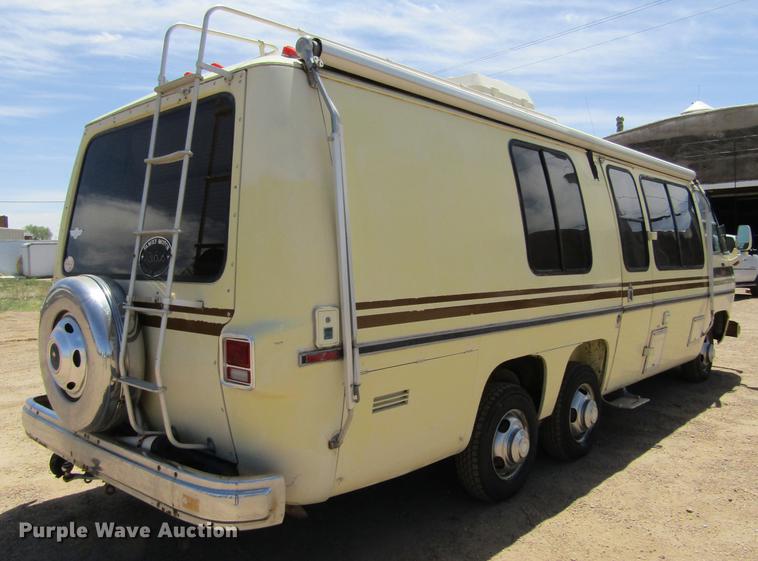 image for item DE6816 1977 GMC Jimmy Coachman Royale 26RB RV