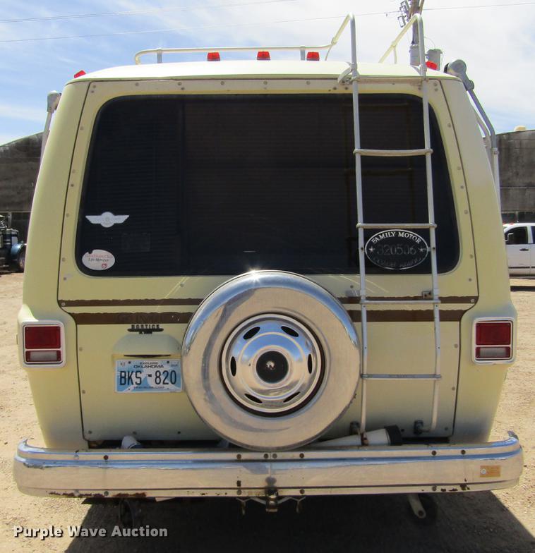 image for item DE6816 1977 GMC Jimmy Coachman Royale 26RB RV