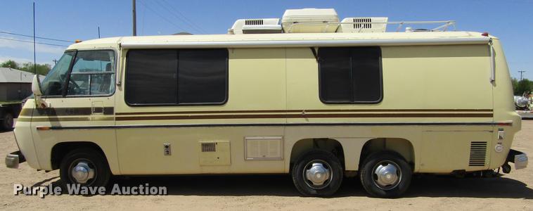 image for item DE6816 1977 GMC Jimmy Coachman Royale 26RB RV