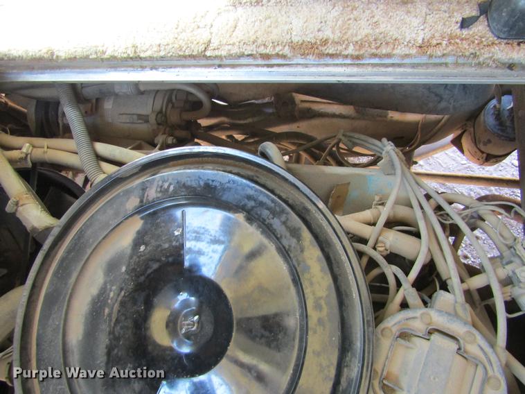 image for item DE6816 1977 GMC Jimmy Coachman Royale 26RB RV