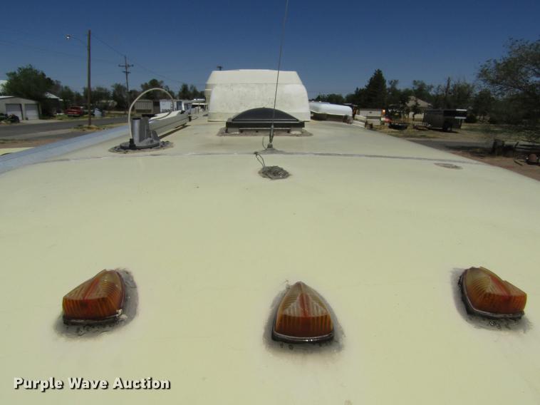 image for item DE6816 1977 GMC Jimmy Coachman Royale 26RB RV