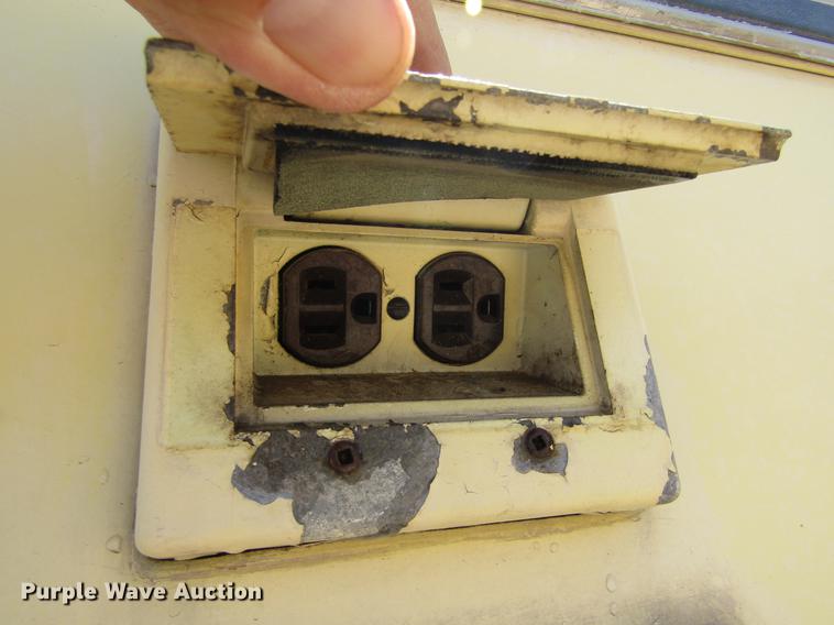 image for item DE6816 1977 GMC Jimmy Coachman Royale 26RB RV