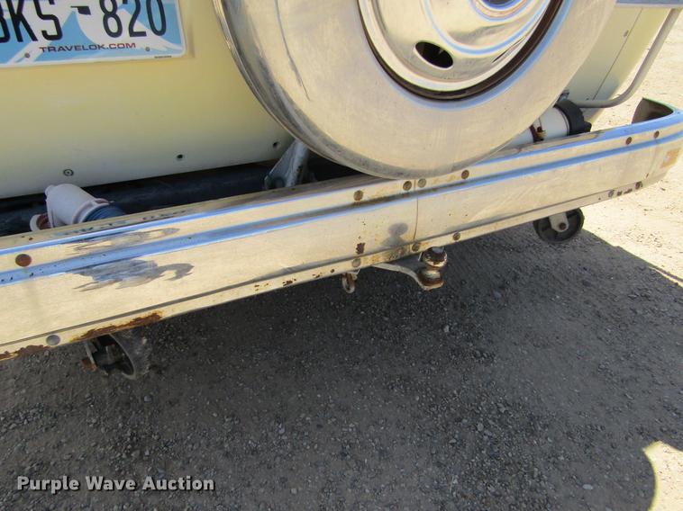 image for item DE6816 1977 GMC Jimmy Coachman Royale 26RB RV