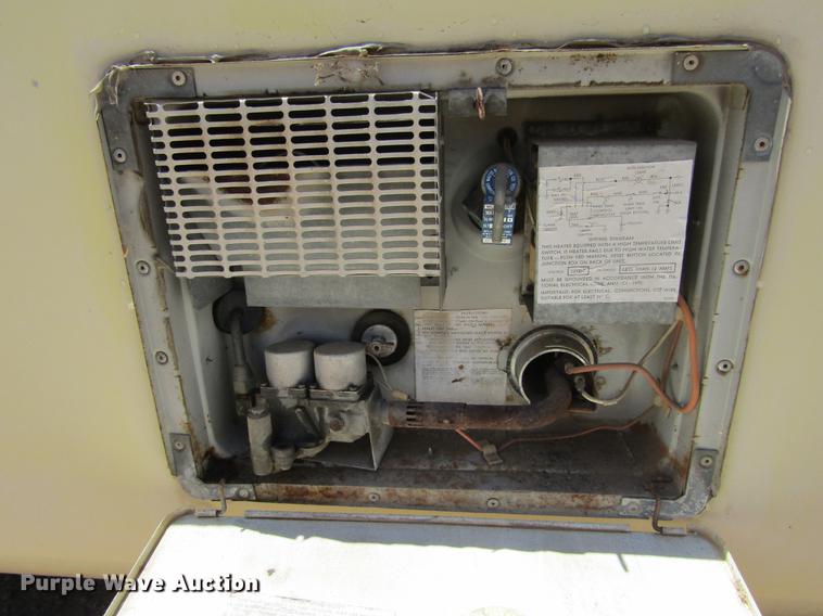 image for item DE6816 1977 GMC Jimmy Coachman Royale 26RB RV