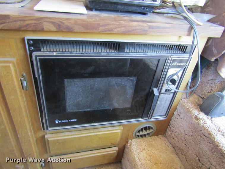 image for item DE6816 1977 GMC Jimmy Coachman Royale 26RB RV