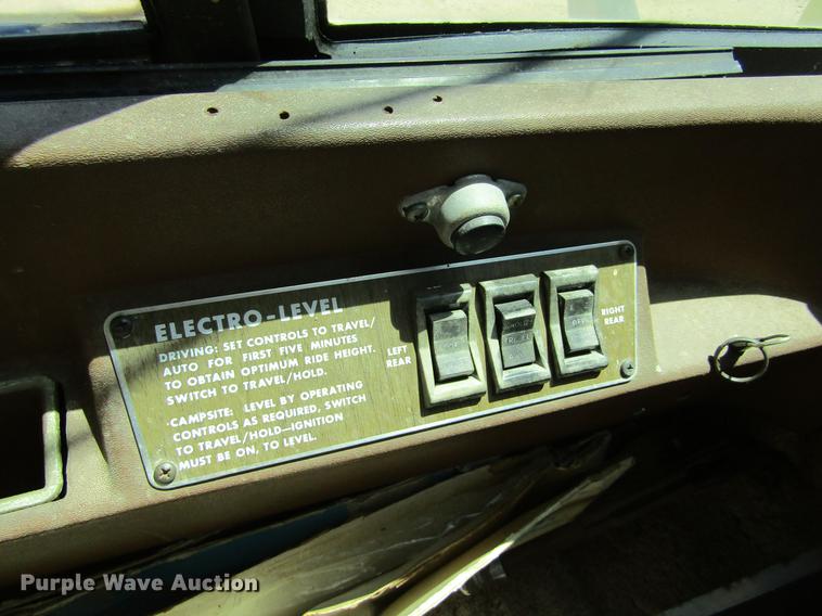 image for item DE6816 1977 GMC Jimmy Coachman Royale 26RB RV