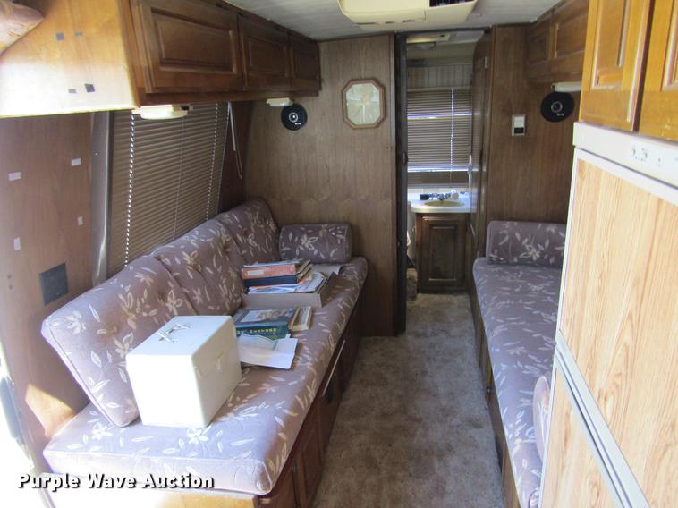 image for item DE6816 1977 GMC Jimmy Coachman Royale 26RB RV