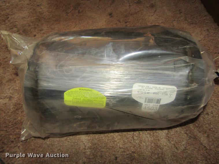 image for item DE6816 1977 GMC Jimmy Coachman Royale 26RB RV