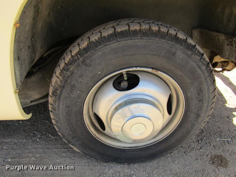 image for item DE6816 1977 GMC Jimmy Coachman Royale 26RB RV