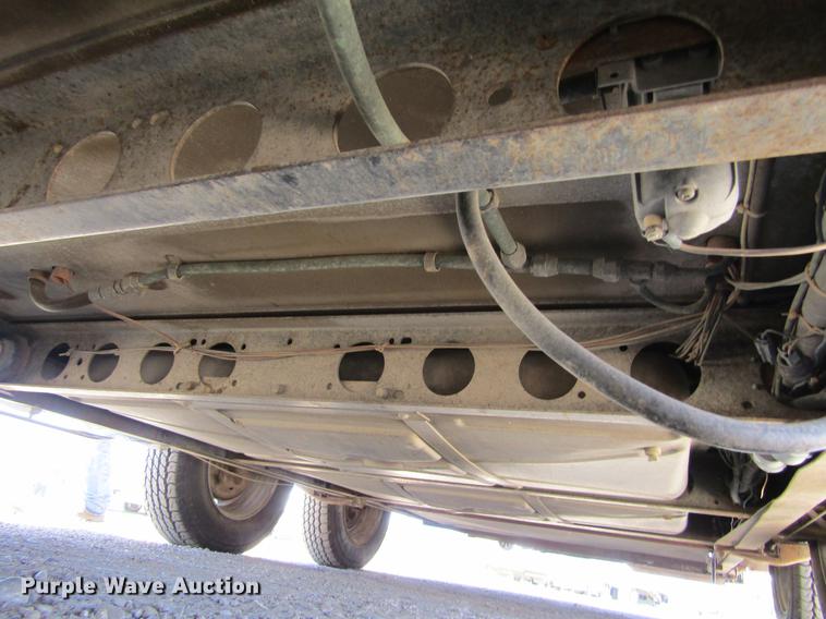 image for item DE6816 1977 GMC Jimmy Coachman Royale 26RB RV