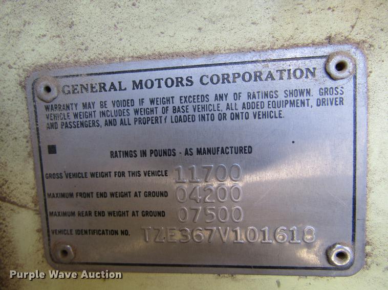 image for item DE6816 1977 GMC Jimmy Coachman Royale 26RB RV