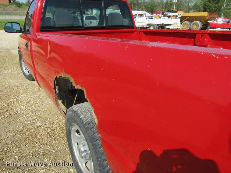 image for item DF3791 2000 Chevrolet Silverado 1500 pickup truck