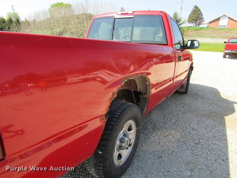 image for item DF3791 2000 Chevrolet Silverado 1500 pickup truck