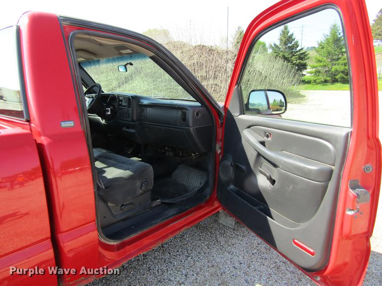 image for item DF3791 2000 Chevrolet Silverado 1500 pickup truck