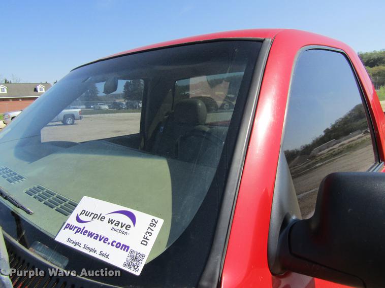 image for item DF3792 2002 Chevrolet Silverado 2500HD pickup truck