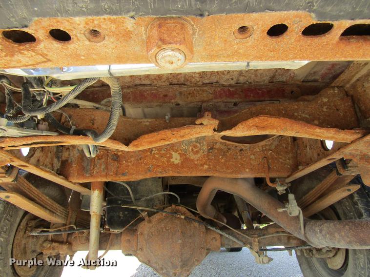 image for item DF3792 2002 Chevrolet Silverado 2500HD pickup truck