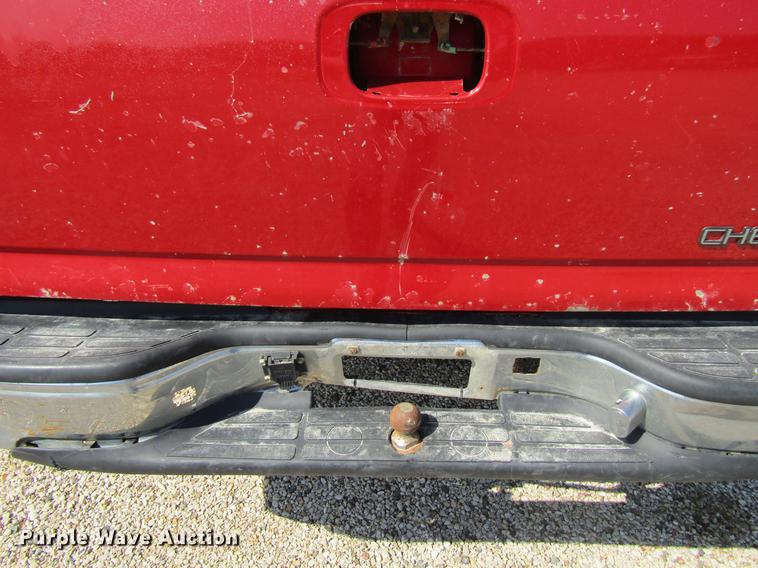 image for item DF3792 2002 Chevrolet Silverado 2500HD pickup truck