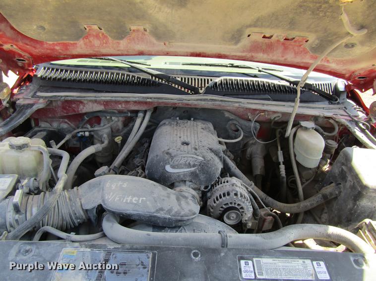 image for item DF3792 2002 Chevrolet Silverado 2500HD pickup truck