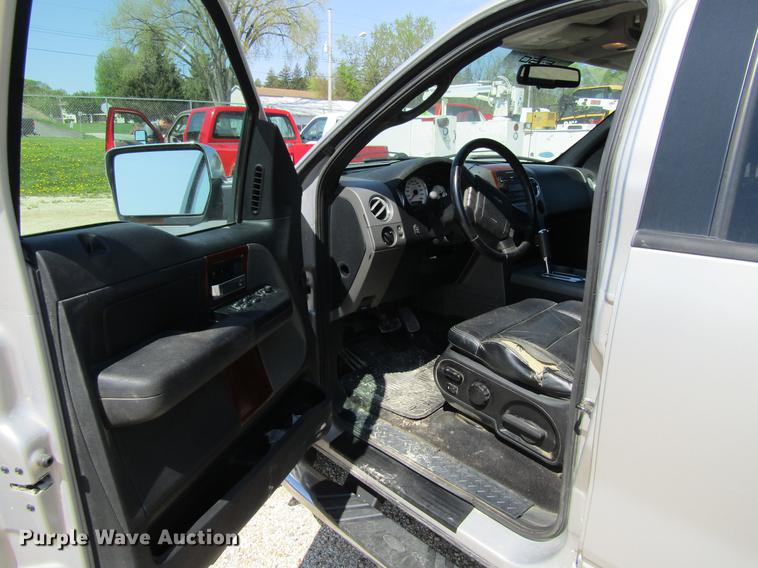 image for item DF3794 2006 Ford F150 SuperCrew pickup truck