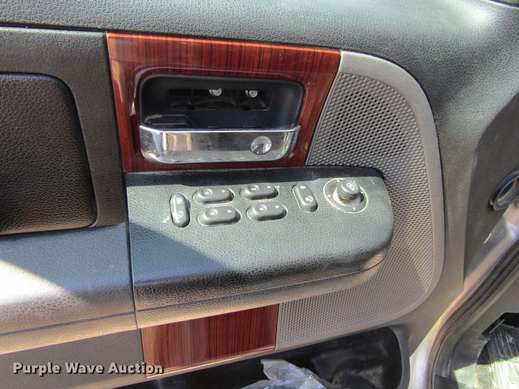 image for item DF3794 2006 Ford F150 SuperCrew pickup truck