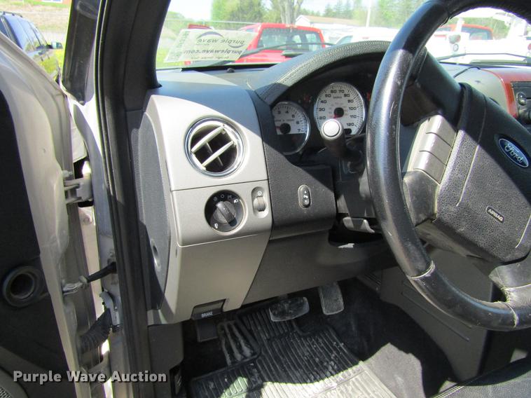 image for item DF3794 2006 Ford F150 SuperCrew pickup truck