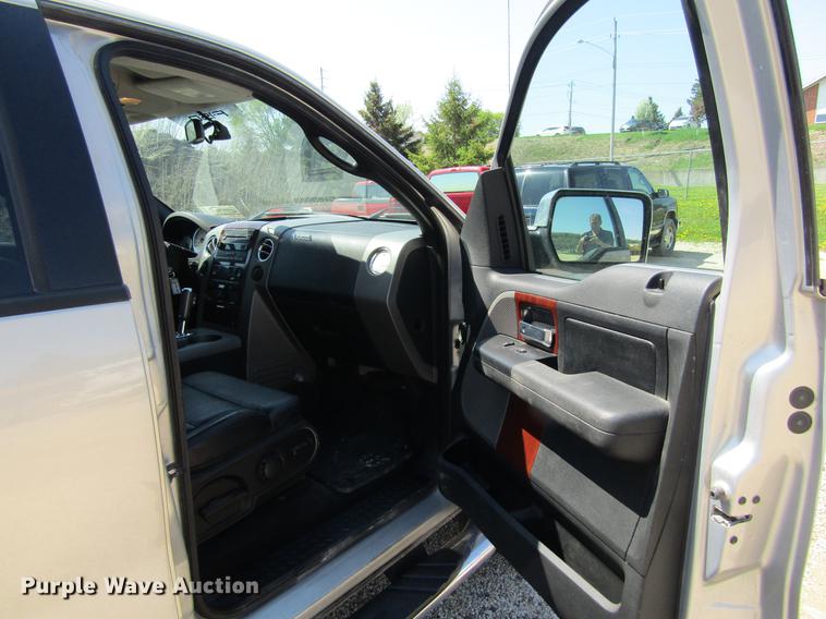 image for item DF3794 2006 Ford F150 SuperCrew pickup truck