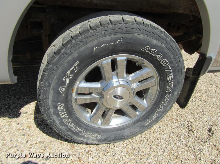image for item DF3794 2006 Ford F150 SuperCrew pickup truck