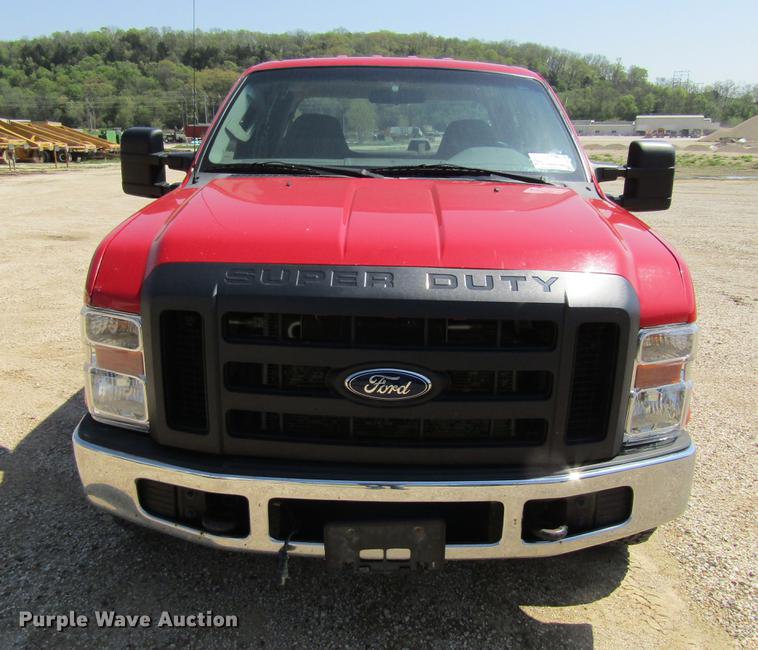 image for item DF3795 2008 Ford F350 Super Duty Crew Cab pickup truck