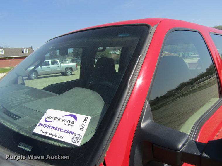 image for item DF3795 2008 Ford F350 Super Duty Crew Cab pickup truck