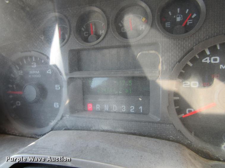 image for item DF3795 2008 Ford F350 Super Duty Crew Cab pickup truck