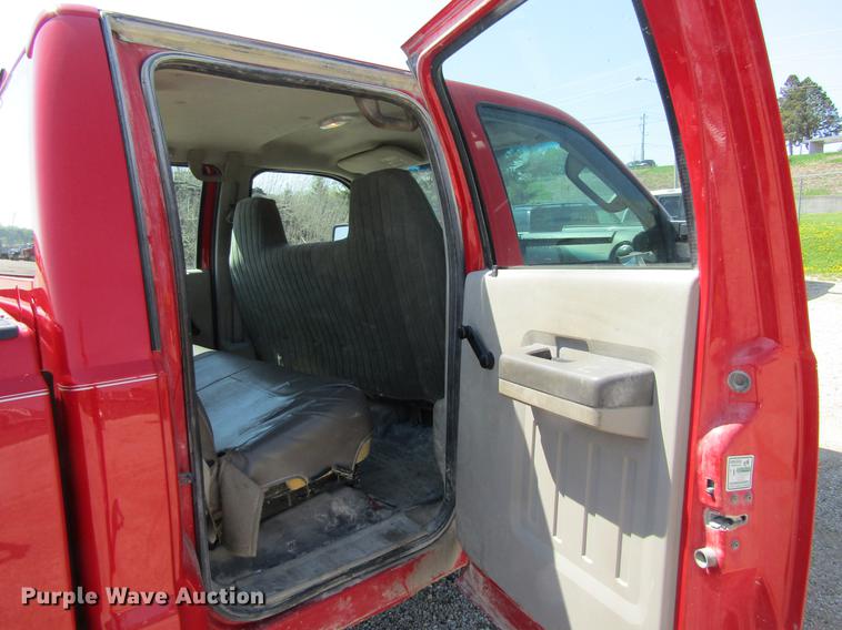 image for item DF3795 2008 Ford F350 Super Duty Crew Cab pickup truck