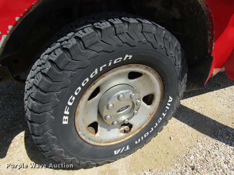 image for item DF3795 2008 Ford F350 Super Duty Crew Cab pickup truck