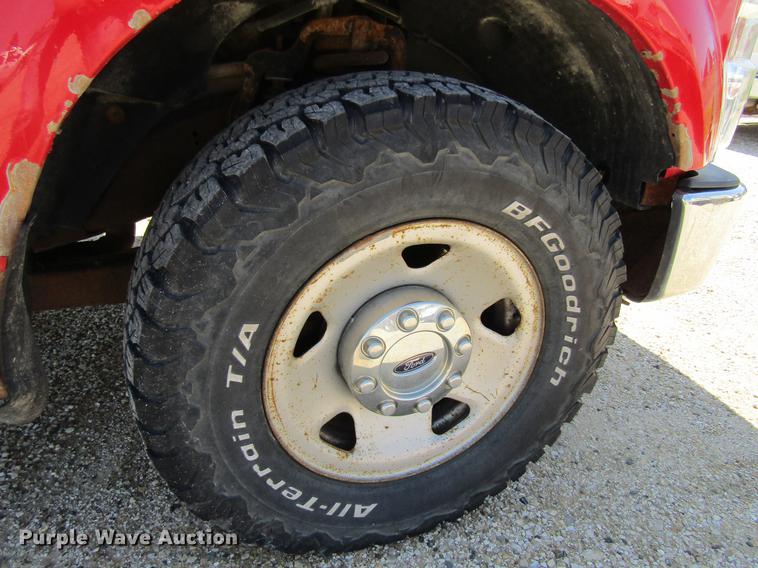 image for item DF3795 2008 Ford F350 Super Duty Crew Cab pickup truck