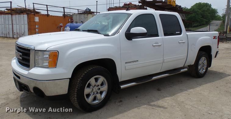 image for item DP9528 2011 GMC Sierra 1500 SLT Crew Cab Z71 pickup truck