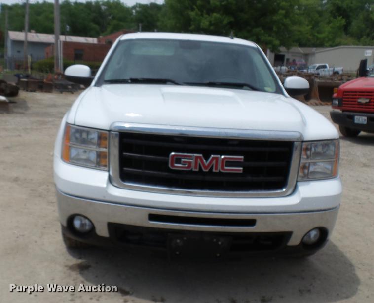 image for item DP9528 2011 GMC Sierra 1500 SLT Crew Cab Z71 pickup truck