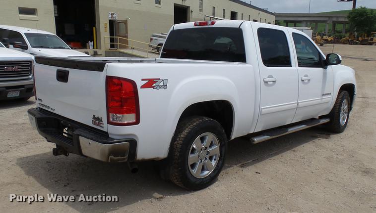 image for item DP9528 2011 GMC Sierra 1500 SLT Crew Cab Z71 pickup truck