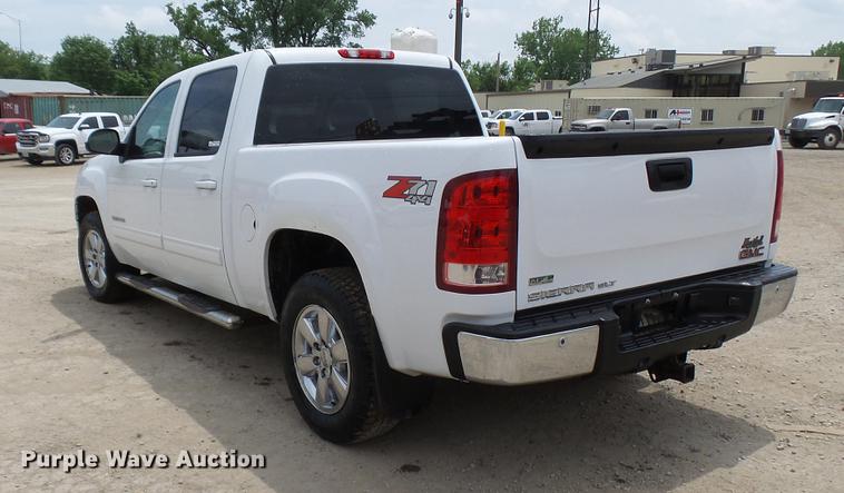 image for item DP9528 2011 GMC Sierra 1500 SLT Crew Cab Z71 pickup truck