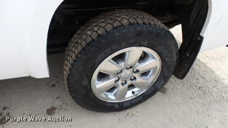 image for item DP9528 2011 GMC Sierra 1500 SLT Crew Cab Z71 pickup truck