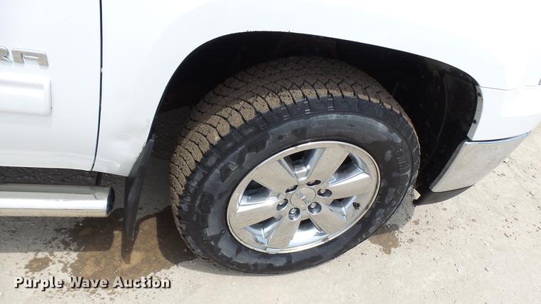 image for item DP9528 2011 GMC Sierra 1500 SLT Crew Cab Z71 pickup truck