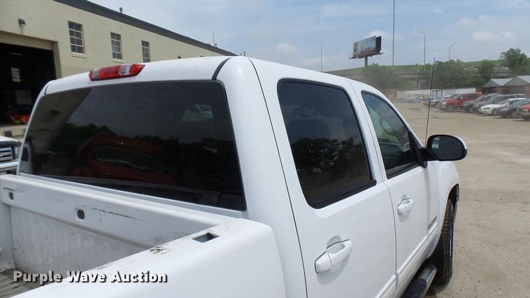 image for item DP9528 2011 GMC Sierra 1500 SLT Crew Cab Z71 pickup truck