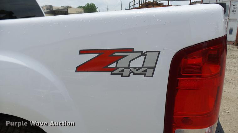 image for item DP9528 2011 GMC Sierra 1500 SLT Crew Cab Z71 pickup truck