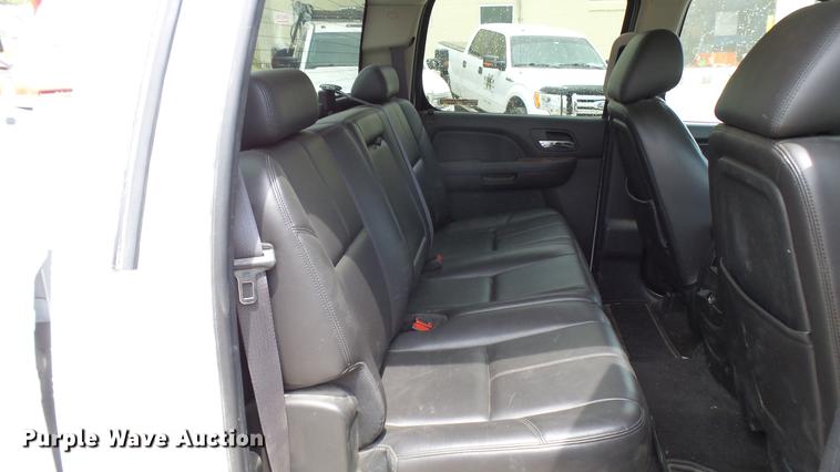 image for item DP9528 2011 GMC Sierra 1500 SLT Crew Cab Z71 pickup truck