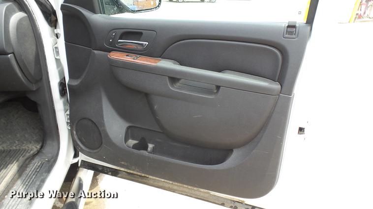 image for item DP9528 2011 GMC Sierra 1500 SLT Crew Cab Z71 pickup truck